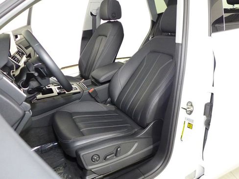 Used 2022 Audi Q5 2.0T Premium w/ Convenience Package image 22