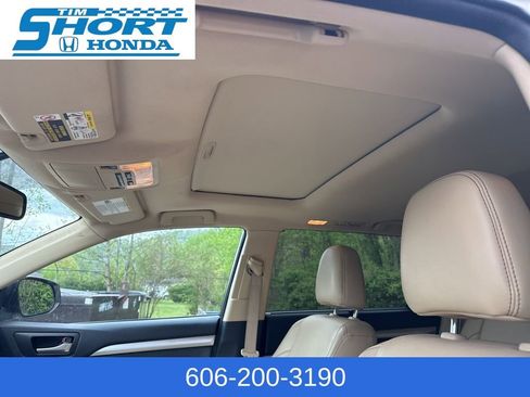 Used 2016 Toyota Highlander XLE image 12