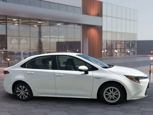 Used 2020 Toyota Corolla LE image 20