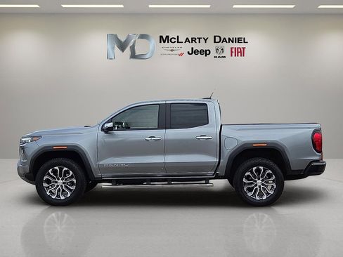 Used 2026 GMC Canyon Denali image 3