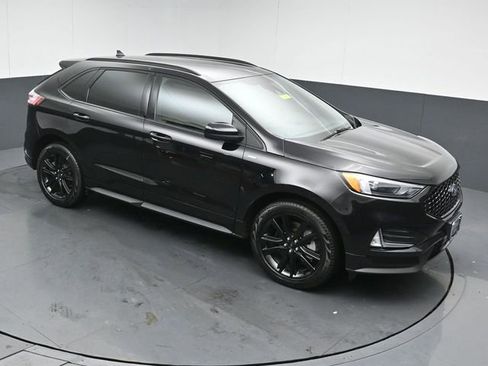 Used 2023 Ford Edge ST-Line w/ Class II Trailer Tow Package image 45