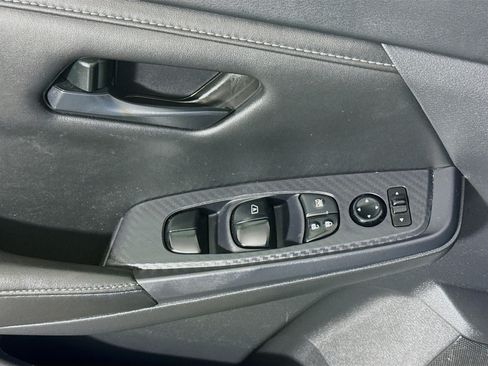 Used 2024 Nissan Sentra S FWD image 24