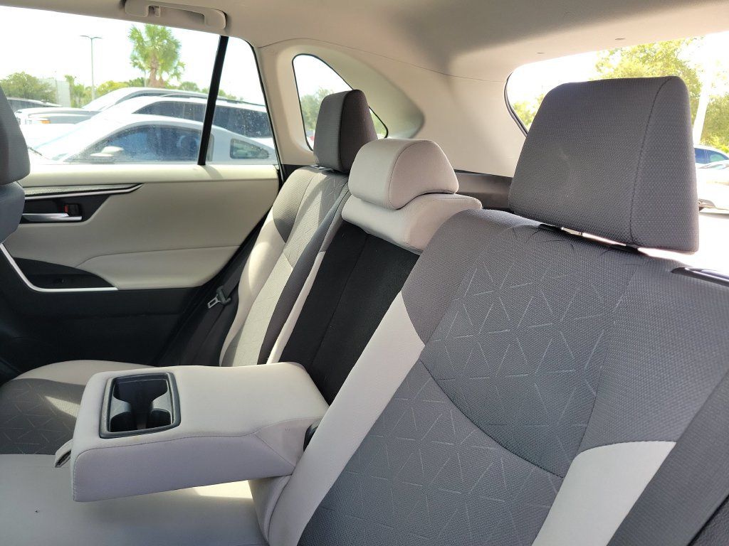 Certified 2024 Toyota RAV4 XLE w/ Convenience Package FWD image 23