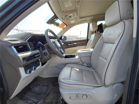 Used 2022 GMC Yukon Denali w/ Denali Ultimate Package image 8