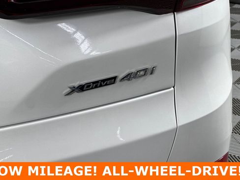 Used 2022 BMW X5 xDrive40i w/ Premium Package image 11
