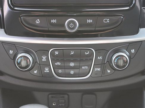 Used 2024 Chevrolet Traverse Premier w/ Redline Edition image 11