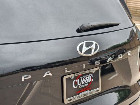 Used 2020 Hyundai Palisade SEL FWD image 16