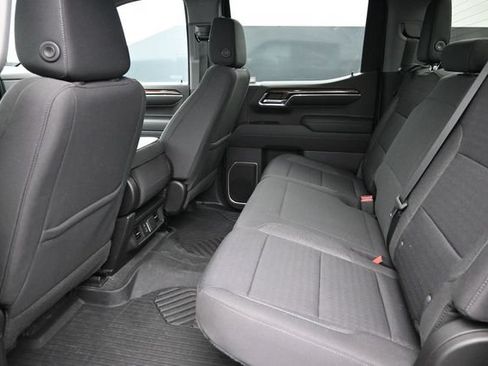 Used 2023 Chevrolet Silverado 1500 LT AWD/4WD image 14