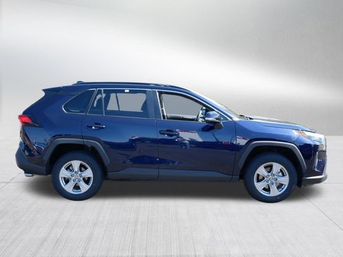Used 2025 Toyota RAV4 XLE AWD/4WD image 8
