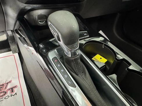 Used 2025 Chevrolet Trax LT image 22