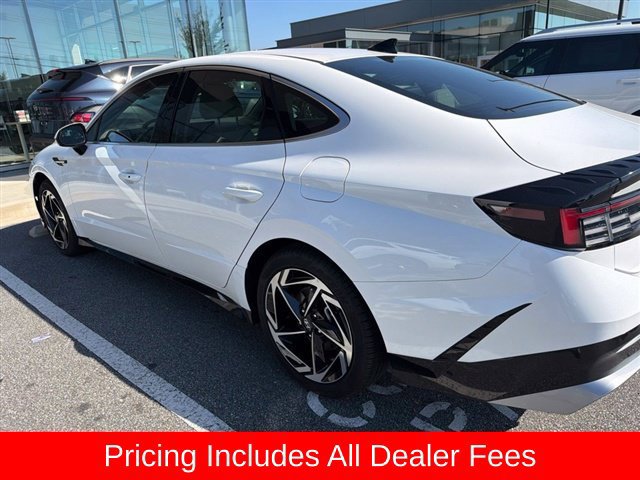 Used 2026 Hyundai Sonata SEL FWD image 1