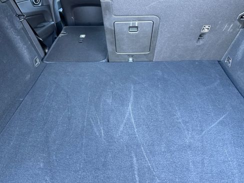 Used 2025 Volvo XC60 B5 Plus image 16