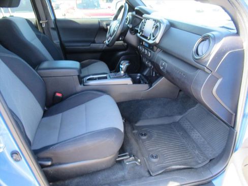 Used 2021 Toyota Tacoma TRD Sport image 13