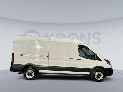 Used 2023 Ford Transit 250 Medium Roof w/ Load Area Protection Package image 8