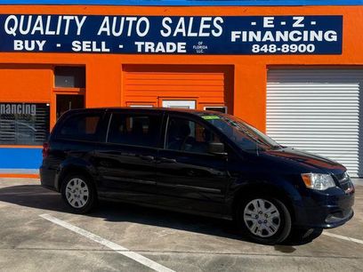 Used 2014 Dodge Grand Caravan American Value Package w/ UConnect Hands-Free Group