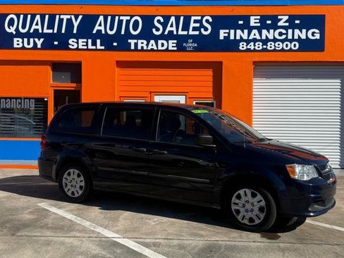 Used 2014 Dodge Grand Caravan American Value Package w/ UConnect Hands-Free Group image 1