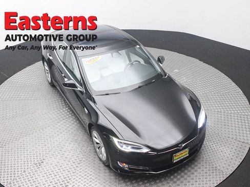 Used 2018 Tesla Model S 75D AWD/4WD image 3