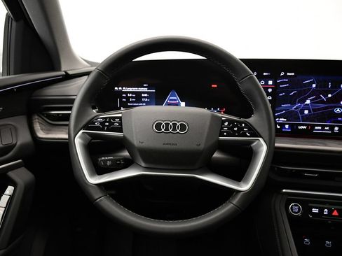 Used 2025 Audi Q5 Premium Plus w/ Premium Plus AWD/4WD image 21
