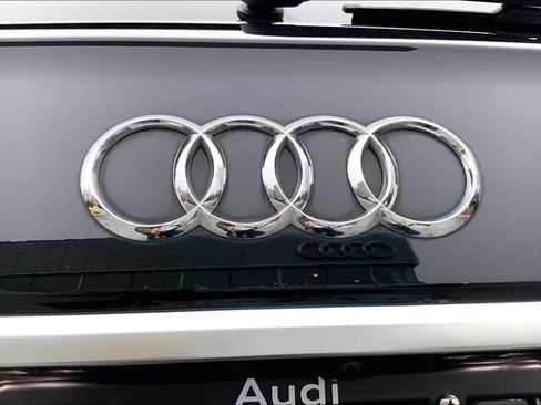 Used 2021 Audi Q5 2.0T Premium Plus w/ Premium Plus Package image 29