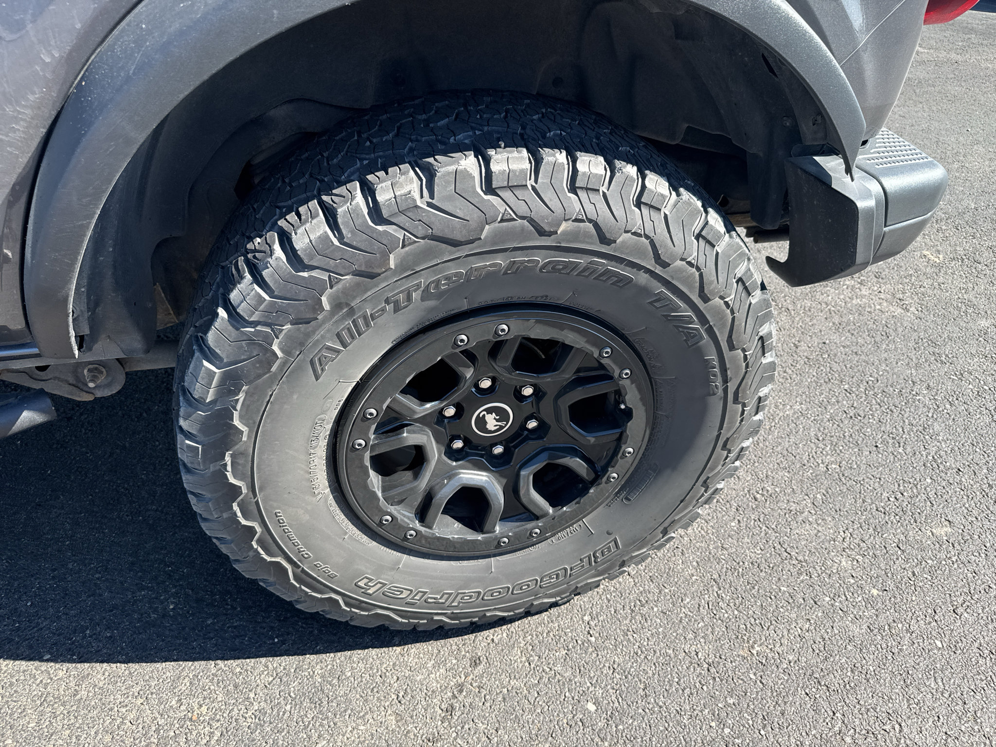 Used 2022 Ford Bronco Black Diamond w/ Sasquatch Package AWD/4WD image 11