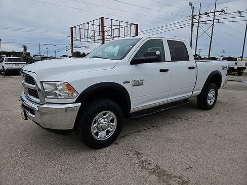 Used 2018 RAM 2500 Tradesman w/ Chrome Appearance Group AWD/4WD image 2