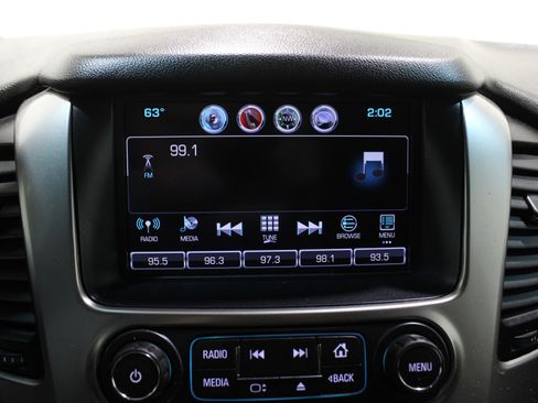 Used 2018 Chevrolet Suburban Premier image 15