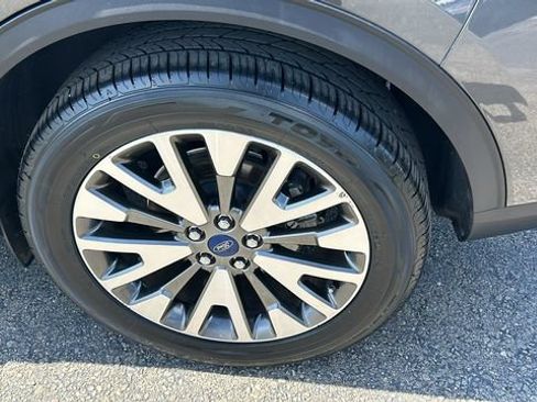 Certified 2020 Ford Escape Titanium AWD/4WD image 6
