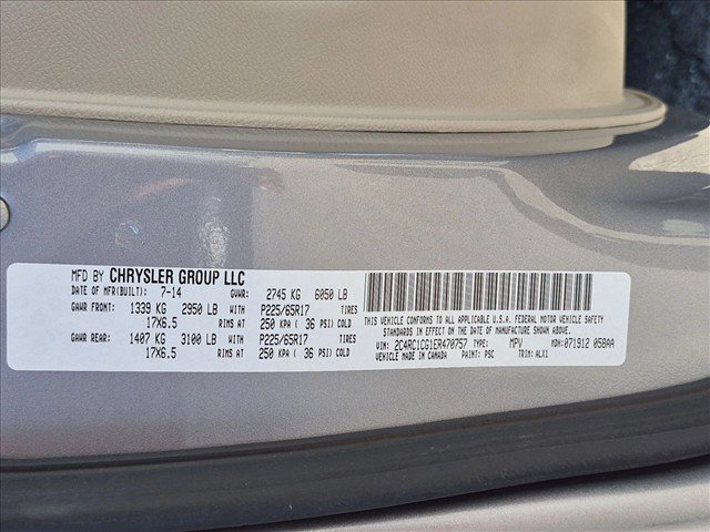 Used 2014 Chrysler Town & Country Touring-L w/ Driver Convenience Group FWD image 25
