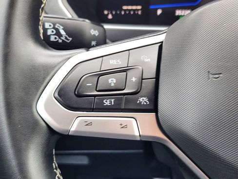 Certified 2022 Volkswagen Tiguan SE image 20