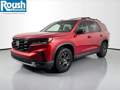 Certified 2025 Honda Pilot TrailSport