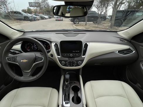 Certified 2024 Chevrolet Malibu LT image 10