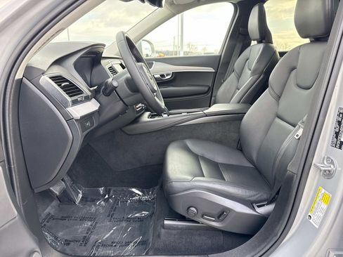 Used 2024 Volvo XC90 B5 Core w/ Protection Package Premier image 23
