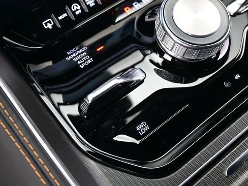 Used 2024 Jeep Grand Wagoneer Series III w/ Quick Order Packagew 28T image 38