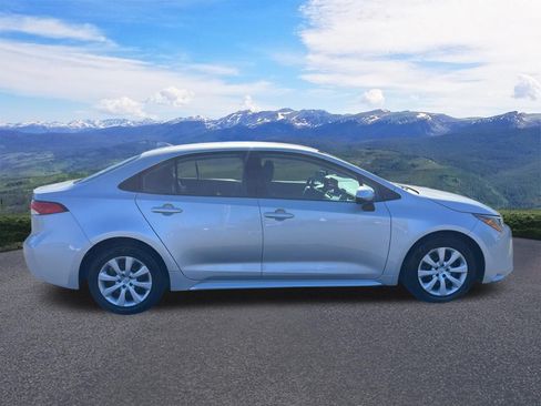 Used 2023 Toyota Corolla LE FWD image 7