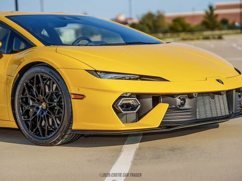 Used 2026 Lamborghini Temerario AWD/4WD image 48