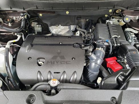 Used 2020 Mitsubishi Outlander Sport SE AWD/4WD image 30