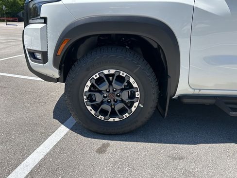 New 2025 Nissan Frontier PRO-4X w/ Tow Package image 46