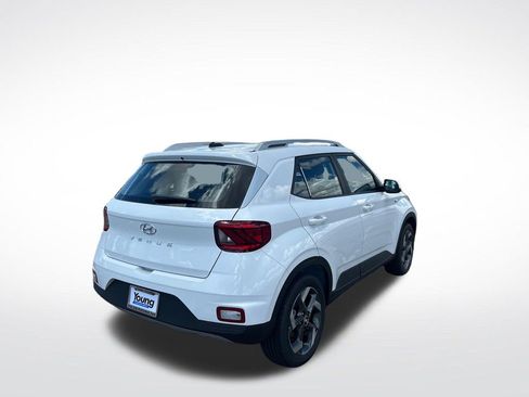 New 2026 Hyundai Venue SEL FWD image 6