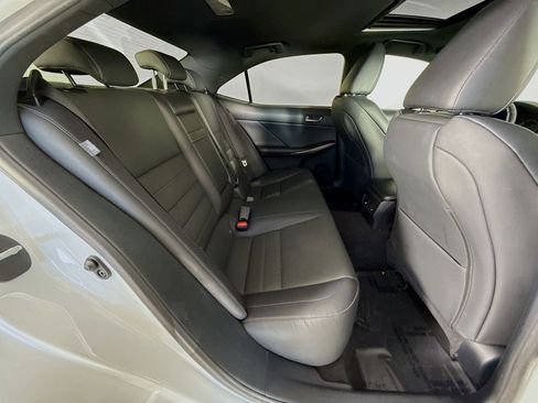 Used 2019 Lexus IS 300 F Sport w/ F Sport Package image 27
