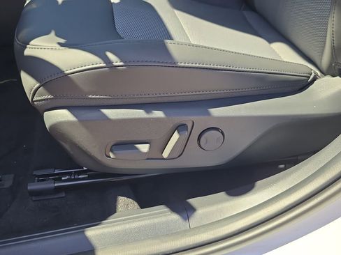 New 2026 Kia Niro Wind image 21