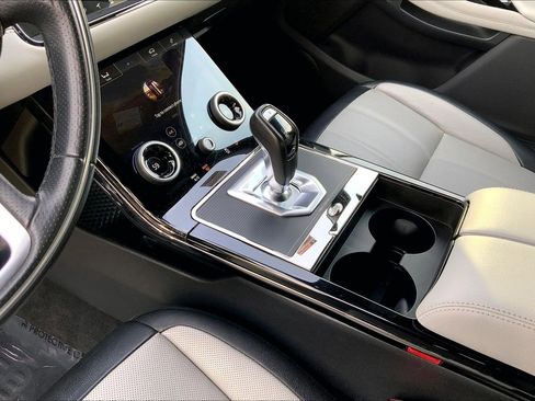 Used 2020 Land Rover Range Rover Evoque First Edition image 16