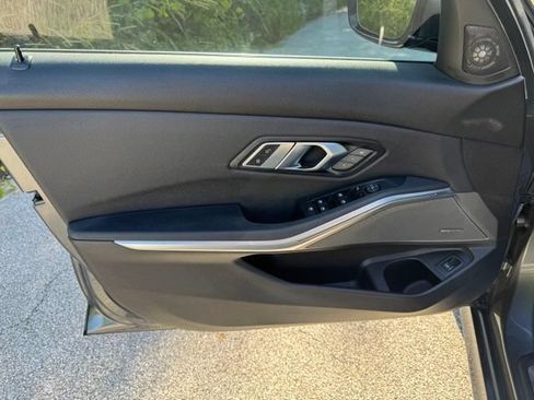 Used 2021 BMW 330i xDrive Sedan w/ Premium Package AWD/4WD image 8