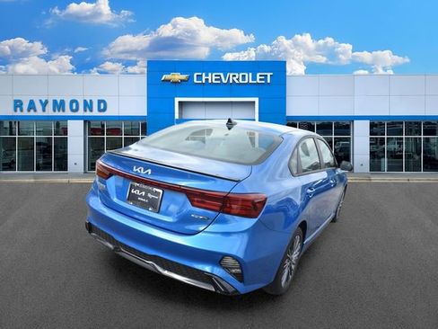 Used 2023 Kia Forte GT-Line FWD image 4