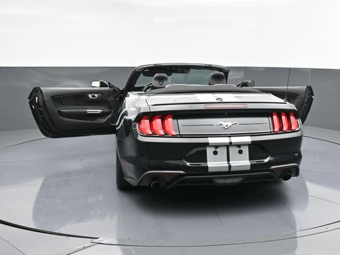 Used 2022 Ford Mustang Premium image 39