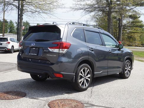 Used 2023 Subaru Forester Limited AWD/4WD image 5