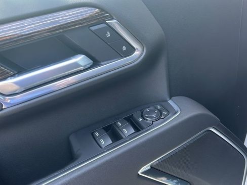 New 2026 GMC Sierra 1500 SLE image 12