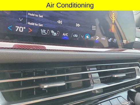 Used 2024 Chevrolet Traverse RS AWD/4WD image 16