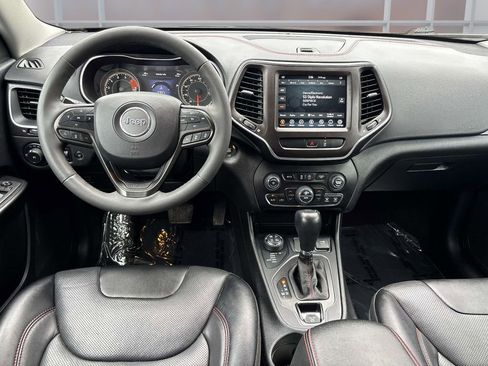 Used 2022 Jeep Cherokee Trailhawk w/ Premium Leather Package AWD/4WD image 13
