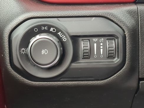 Used 2021 Jeep Wrangler Unlimited Rubicon w/ Xtreme Recon 35" Tire Package image 57