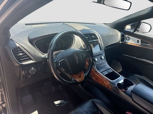 Used 2018 Lincoln MKX Reserve w/ Luxury Package AWD/4WD image 10